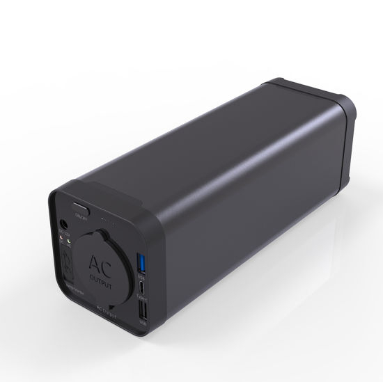 Plug UK 220V 150W Portable Power Bank 40000mAh Laptop Type C Pd Carregamento rápido Powerbank para uso externo